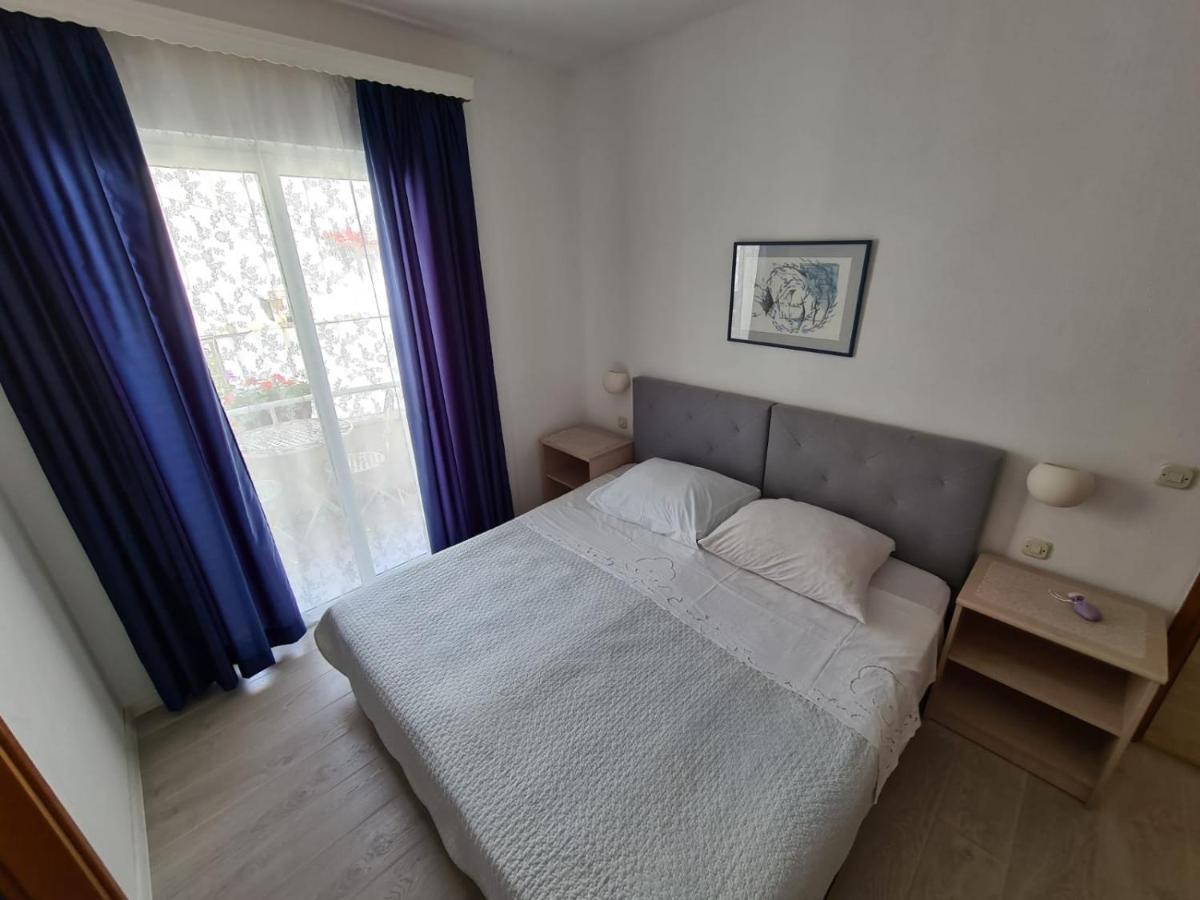 Apartments Adrion Drasnice Bagian luar foto